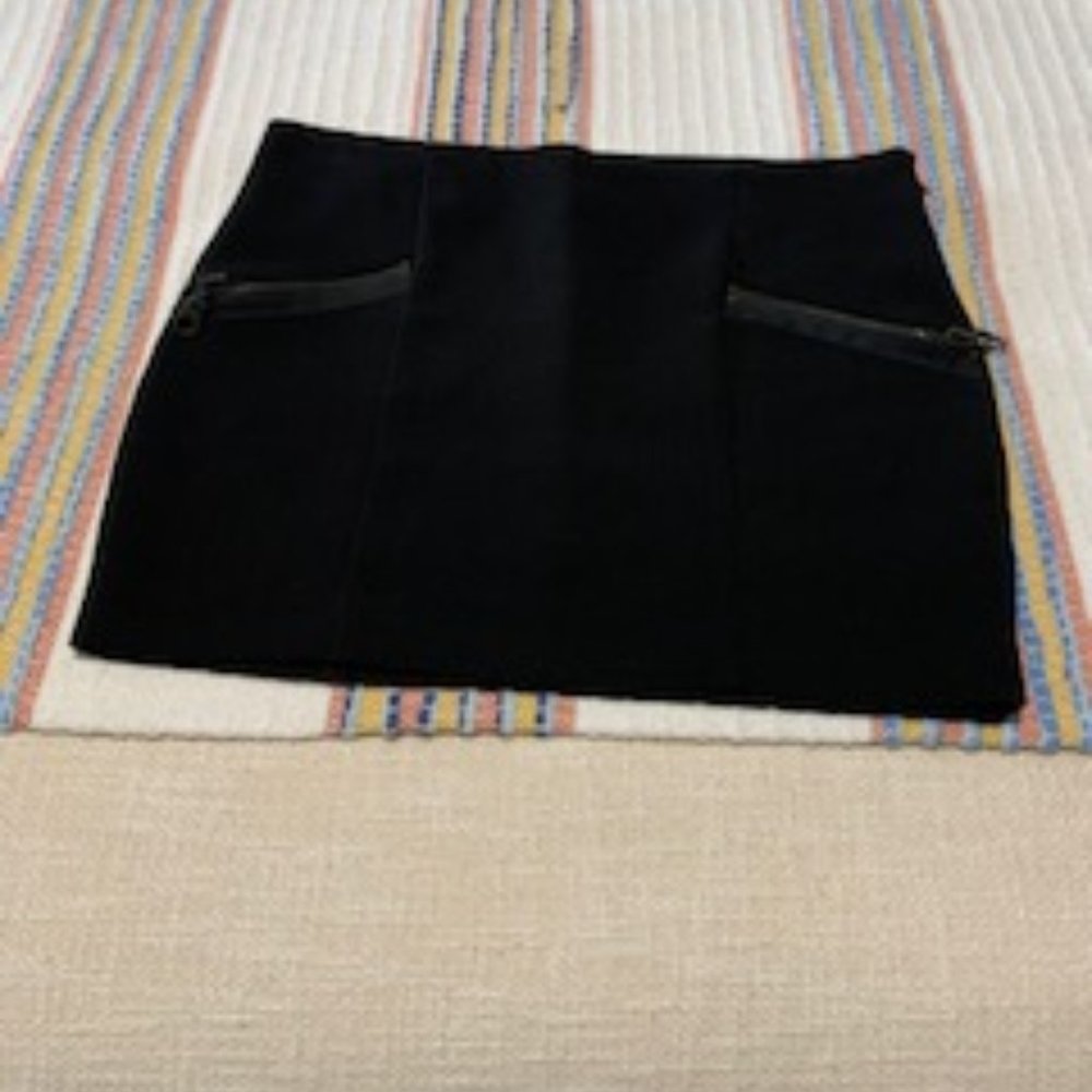 Zara wool black mini skirts faux zipper front pockets Sz M/28